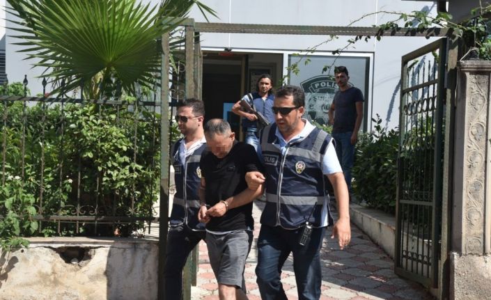 Bankamatik önünde pusuya yattı, polisten kaçamadı