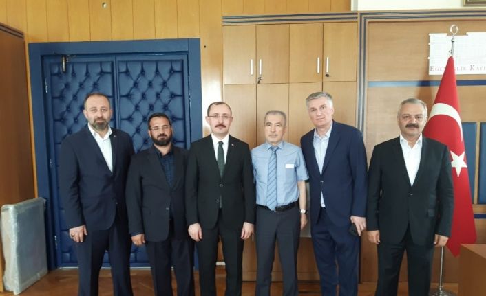 Büro Memur-Sen Genel Başkanı Yılancı: “Tüm sözleşmeli personeller istinasız kadroya alınmalıdır”