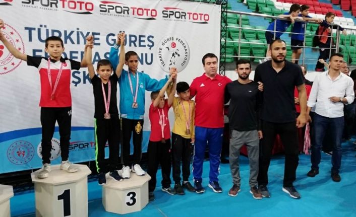 Eyyübiyeli gençler büyük başarı sağladı