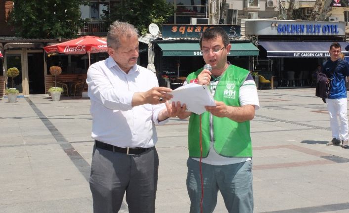 İHH’dan Mursi açıklaması