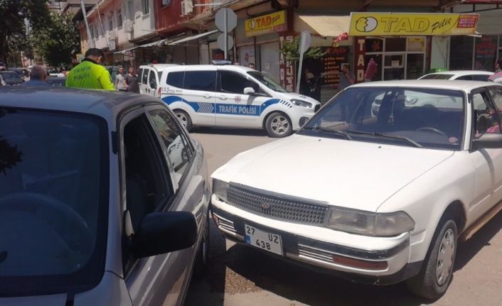 İki otomobilin çarpışması sonucu bir bebek yaralandı