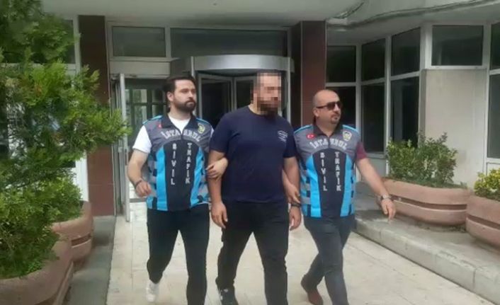 İstanbul’da “drift” ve “makas” atarak genç kızı çığlık çığlığa bırakan maganda yakalandı