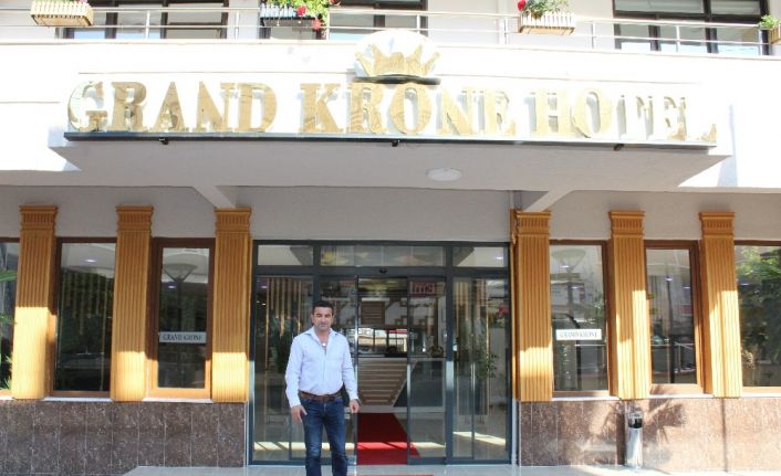 İsviçre’den geldi, Çınarcık’a modern bir otel kazandırdı