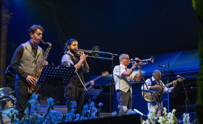 Iyeoka’dan Türk kahvesi eşliğinde muhteşem konser