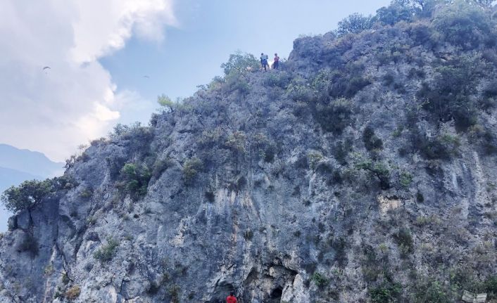 JAK timinden Ölüdeniz’de gerçeği aratmayan kurtarma tatbikatı
