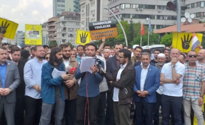 Mısır Büyükelçiliği önünde gıyabi cenaze namazı kılındı