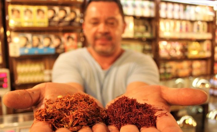 (Özel) 400 liralık yalancı safranı boyayıp 40 bin liraya satıyorlar