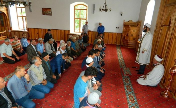 Şehit Mursi İçin Posof’ta gıyabi cenaze namazı kılındı