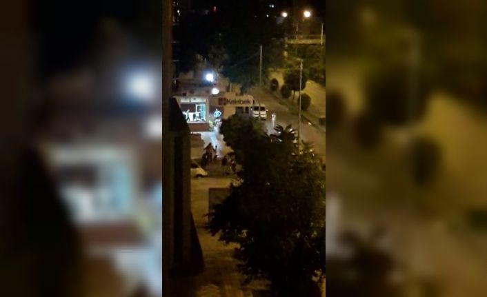 Sokak ortasında ölümüne kavga