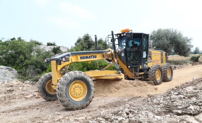 Tarsus’taki afetin yaraları sarılıyor