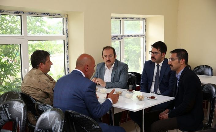 Vali Pehlivan, Demirözü Barajı sulama sahasında incelemelerde bulundu