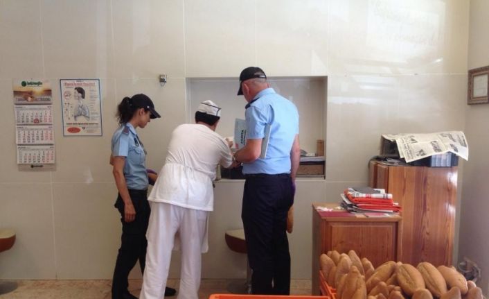 Yalova zabıtasından gıda denetimi