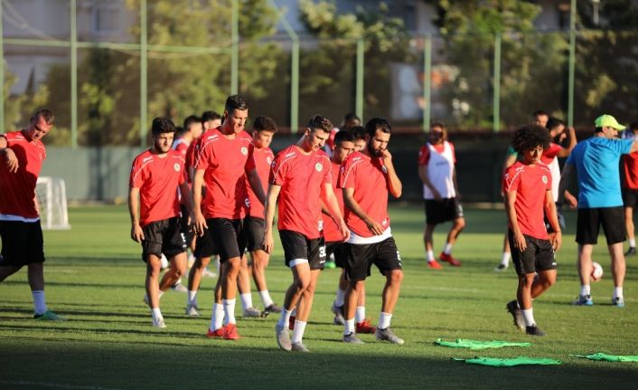 Alanyaspor sezonun ilk idmanını gerçekleştirdi