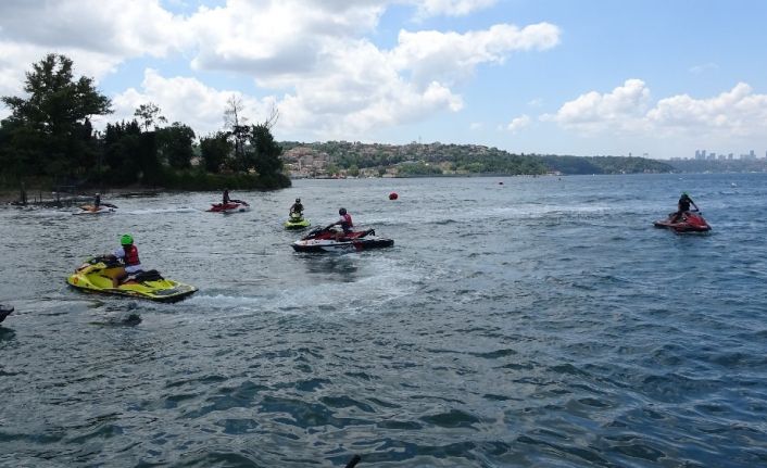 Beykoz Su Sporları Festivali renkli anlara sahne oldu