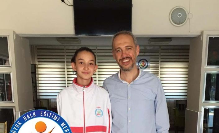 Bozüyük Halk Eğitimi Merkezi milli takıma sporcu yetiştirmeye devam ediyor
