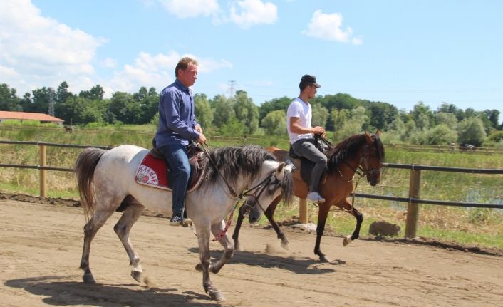 Çarşamba’da Geleneksel Rahvan At Yarışları