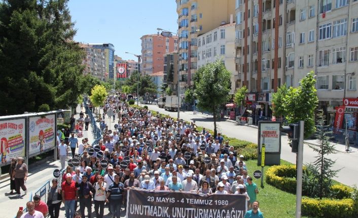 Çorum olaylarında hayatını kaybedenler anıldı