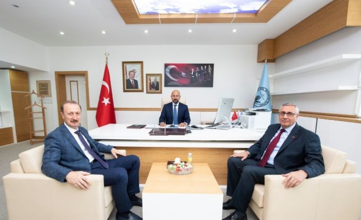 DHMİ Genel Müdürlük ve Yönetim Kurulu Başkanlığı’na atanan Hüseyin Keskin görevi devraldı