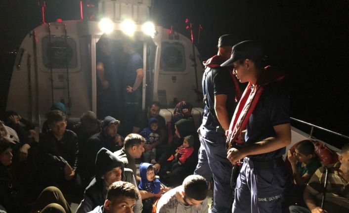 Didim’de iki ayrı operasyonda 66 kaçak göçmen yakalandı