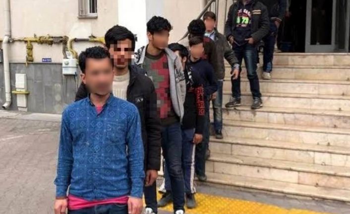 Kayseri’de adli işlem yapılan 375 yabancı uyruklu kişi ülkelerine iade edildi