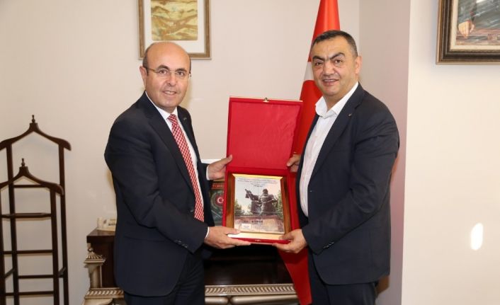 KAYSO Başkanı Büyüksimitci, Nevşehir ve Kırşehir’de Oda ve Borsaları Ziyaret Etti