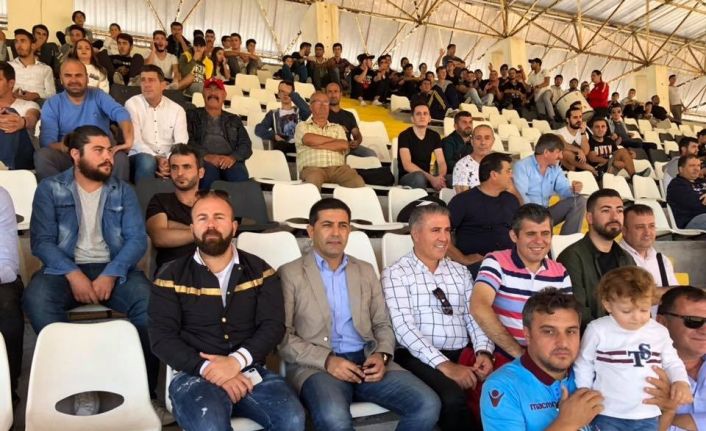 Kuşadası Belediye Başkanı Ömer Günel; “ Kuşadası Gençlikspor’u profesyonellerin yönetmesini istiyorum “