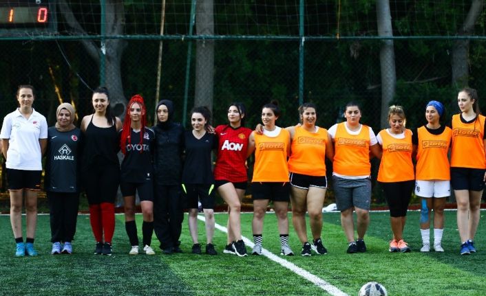 (Özel Haber) Kadınlar sahaya indi