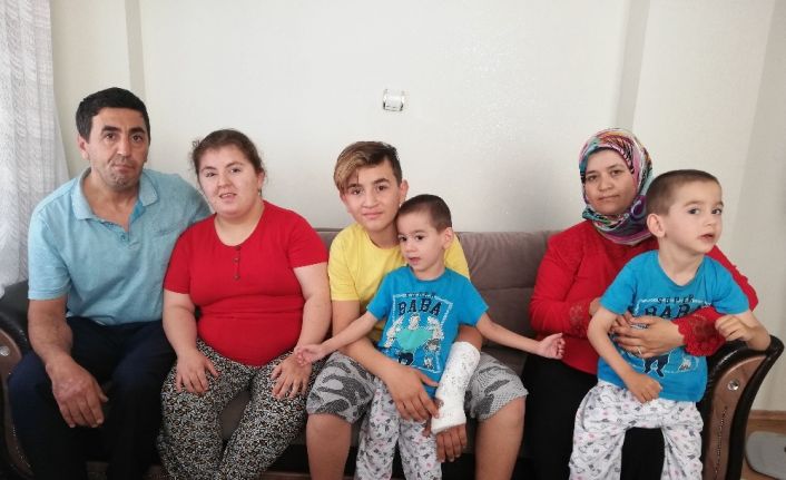 (Özel) Serebnal Palsi hastası ikizler, Hindistan’daki tedavi için yardım eli bekliyor