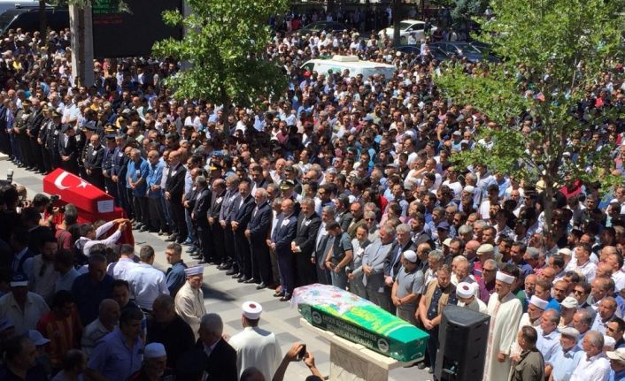 Şehit polis binlerce kişi tarafından uğurlandı