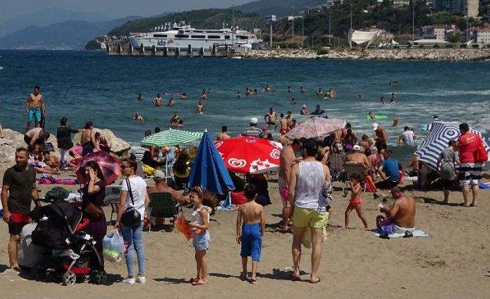 Sıcaktan bunalan Bursalılar denize akın etti