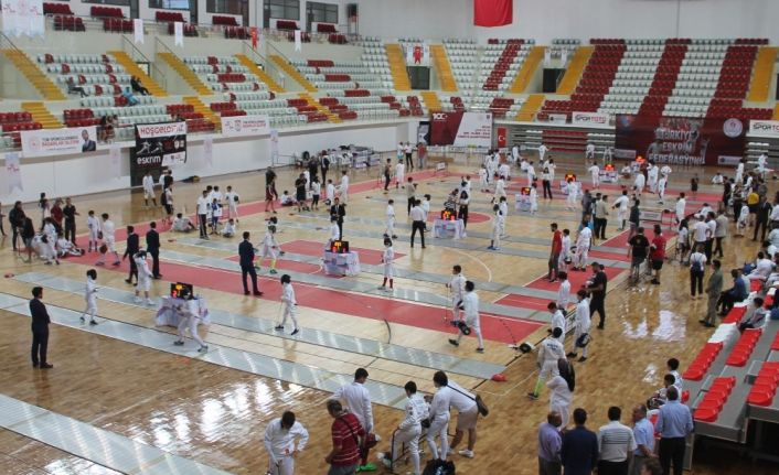 100. Yıl Milli Mücadele Eskrim Şampiyonası’na 27 ilden 953 sporcu katılacak