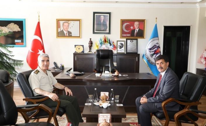 3. Ordu Komutanı Orgeneral Savaş’tan Başkan Aksun’a veda ziyareti