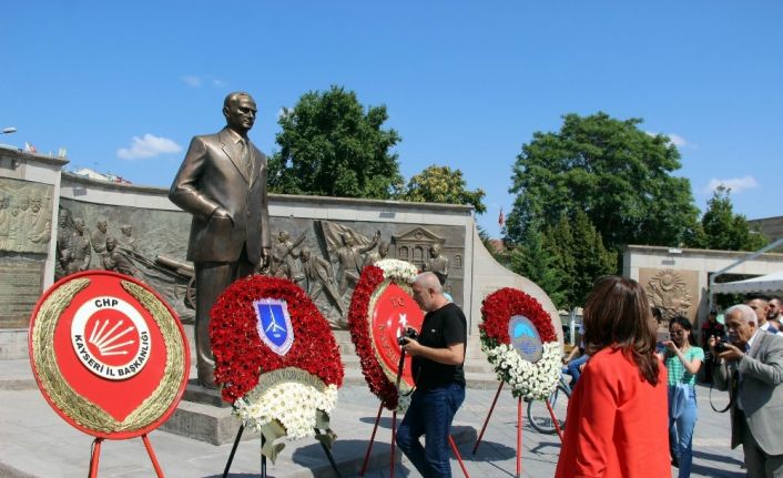 CHP İl Başkanı Özer: "30 Ağustos, Türk Milletine zincir vurulamayacağının dünyanın zihnine kazıldığı gündür"