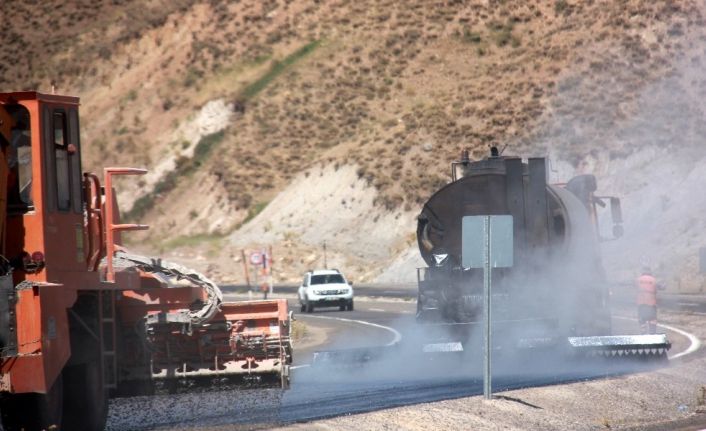 Çifte sıcakta "Ekmek" mesaisi