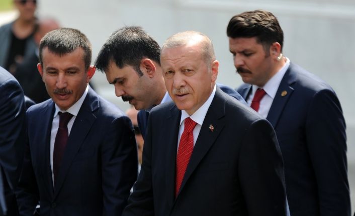 Cumhurbaşkanı Erdoğan’dan Ahmet Davutoğlu’na: “Bagajlarında ne varsa ortaya dökmelerinde fayda var”