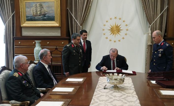 Cumhurbaşkanı Recep Tayyip Erdoğan, Yüksek Askeri Şura (YAŞ) kararlarını onayladı.