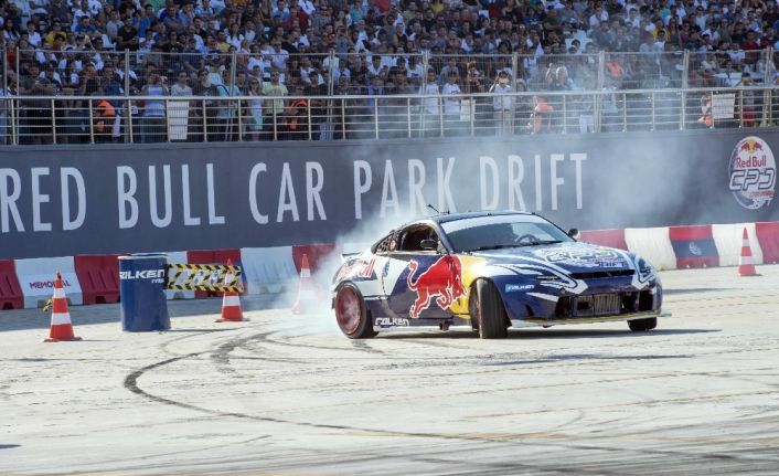 Dünyanın en iyi drift pilotları İstanbul’da sahne alıyor