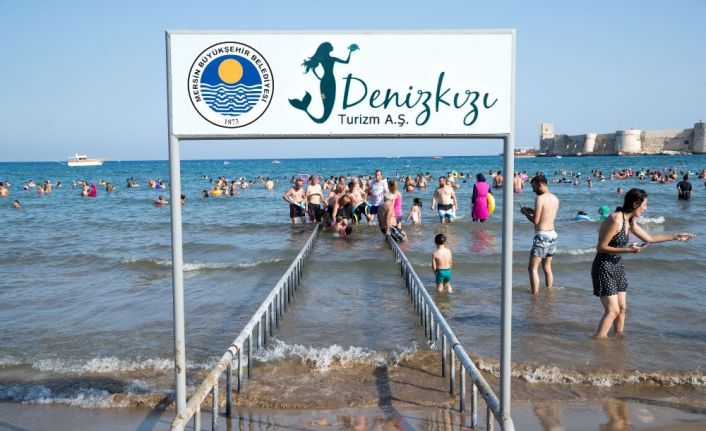 Engelli plajlara Türkiye’nin dört bir yanından misafirler geliyor