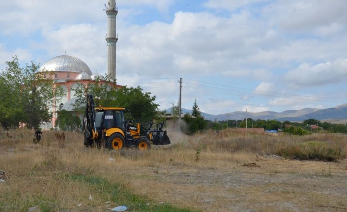 Günyüzü’nde kadınlara yönelik sosyal yaşam merkezi için ilk kepçe vuruldu