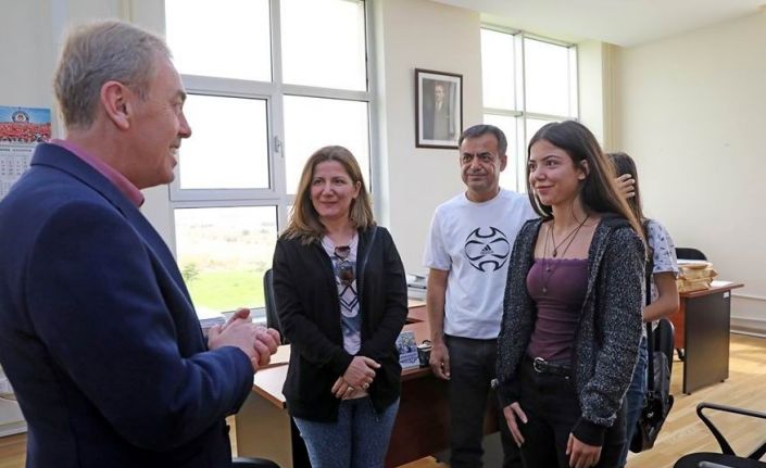 Rektör Vural Kavuncu: Bizi tercih eden öğrencilerimize yüreğimizi ve gönlümüzü açtık