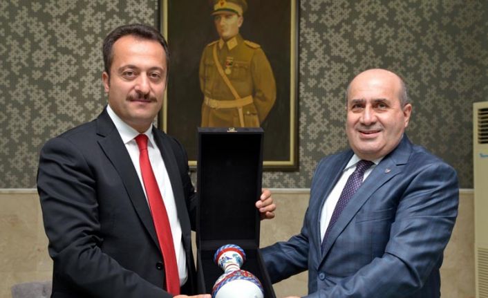 Vali Yardımcısı ve Hukuk Müşaviri Özgün’e veda yemeği