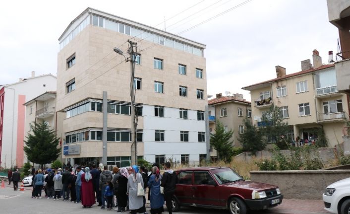 380 kişinin alınacağı İŞ-KUR, programına bin kişinin üzerinde başvuru oldu