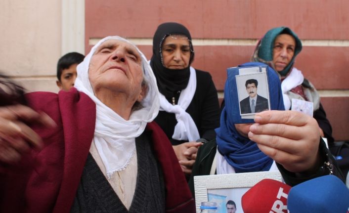 Anneler direniyor, evlat nöbeti tutan sayı her geçen gün artıyor