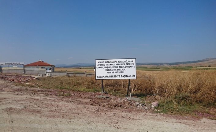 Aslanapa’da hububat alım merkezi oluşturuldu