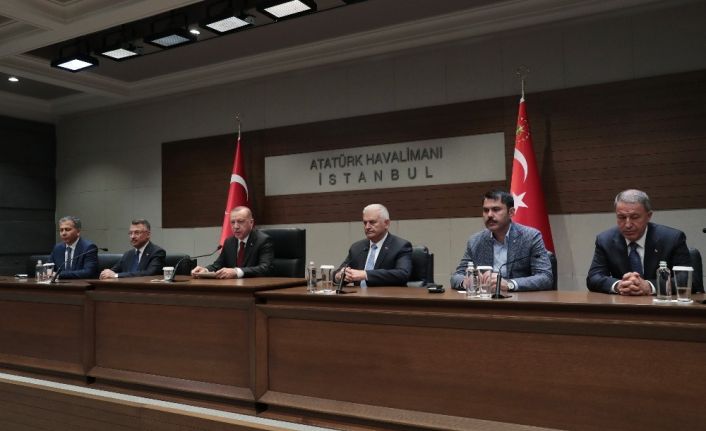 Cumhurbaşkanı Erdoğan: “8 hafif yaralı var, bazı binalarda hafifi hasar söz konusu”