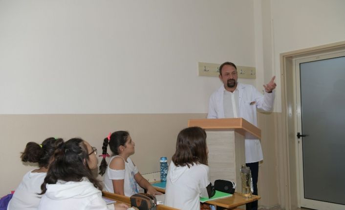 İlk ders Başkan Gümrükçü’den