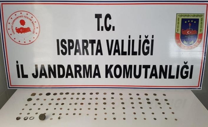 Isparta’da Roma Dönemi’ne ait çok sayıda sikke, yüzük ve metal obje ele geçirildi