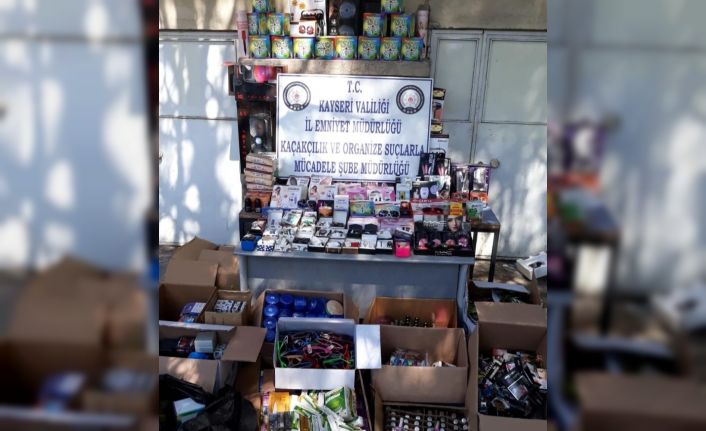 Kayseri’de 5 bin adet kaçak kozmetik ürünü ve elektronik eşya malzemesi ele geçirildi