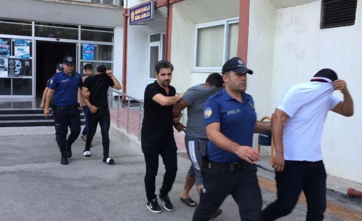 Mersin merkezli 8 ilde ’sahte bahis’ çetesi çökertildi: 43 gözaltı