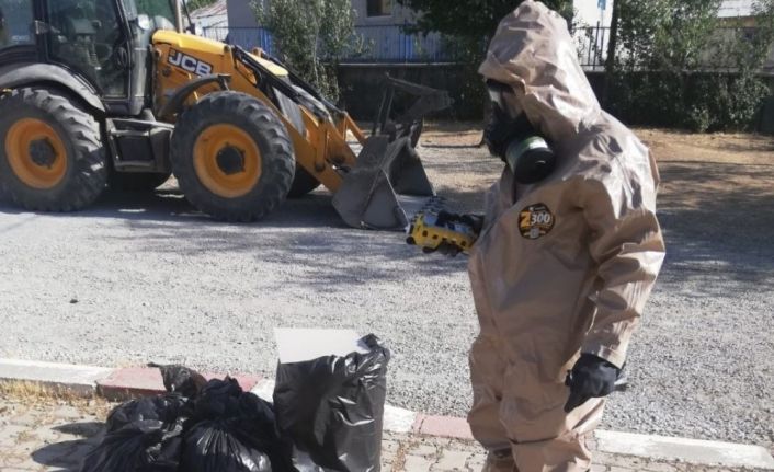 Okulda cıva zehirlenmesiyle ilgili inceleme yapıldı, deney tüpleri muhafaza altına alındı